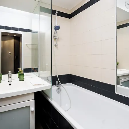Lila - Tour Eiffel A 10mn - Balcon Et Parking Offert Appartement