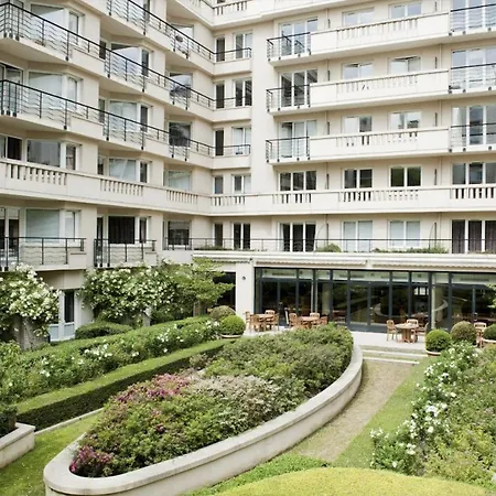 Appartement Lila - Tour Eiffel A 10mn - Balcon Et Parking Offert *