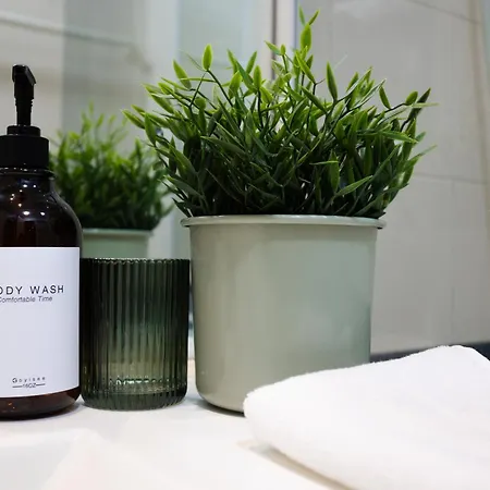 Lila - Confortable In *