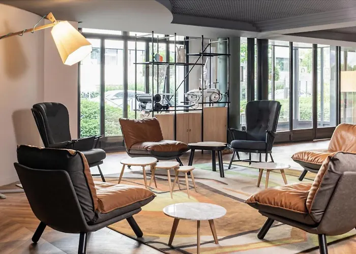 Lila - Confortable In Paris